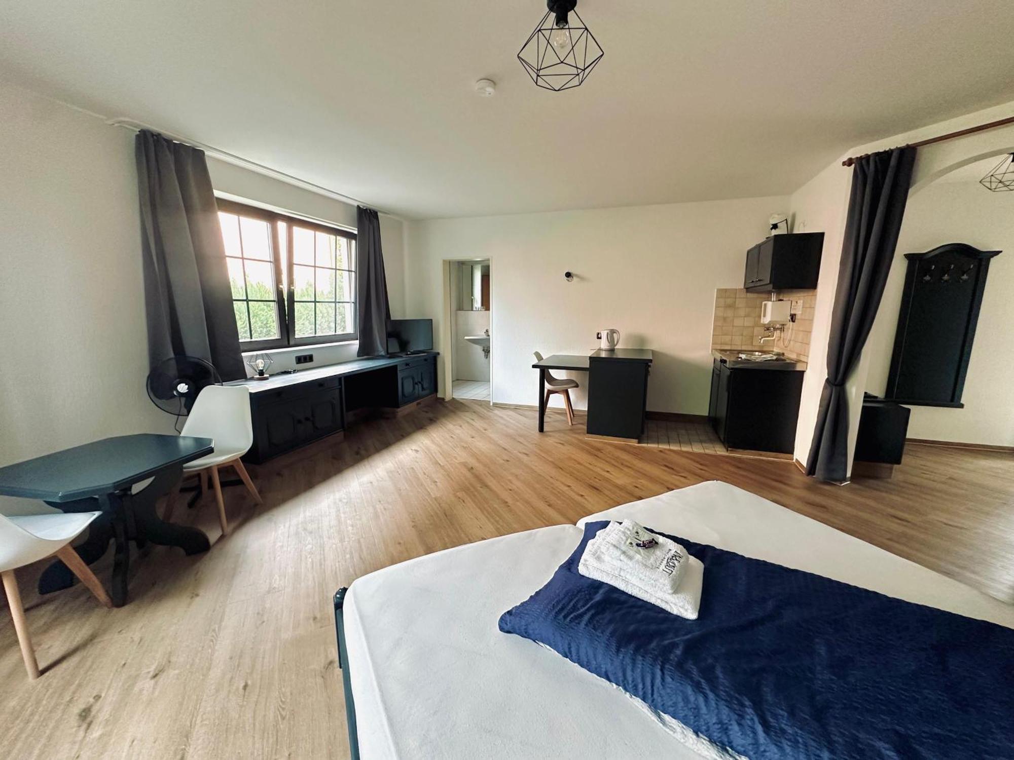 In & Out Boardinghaus Apartment Щолберг Екстериор снимка