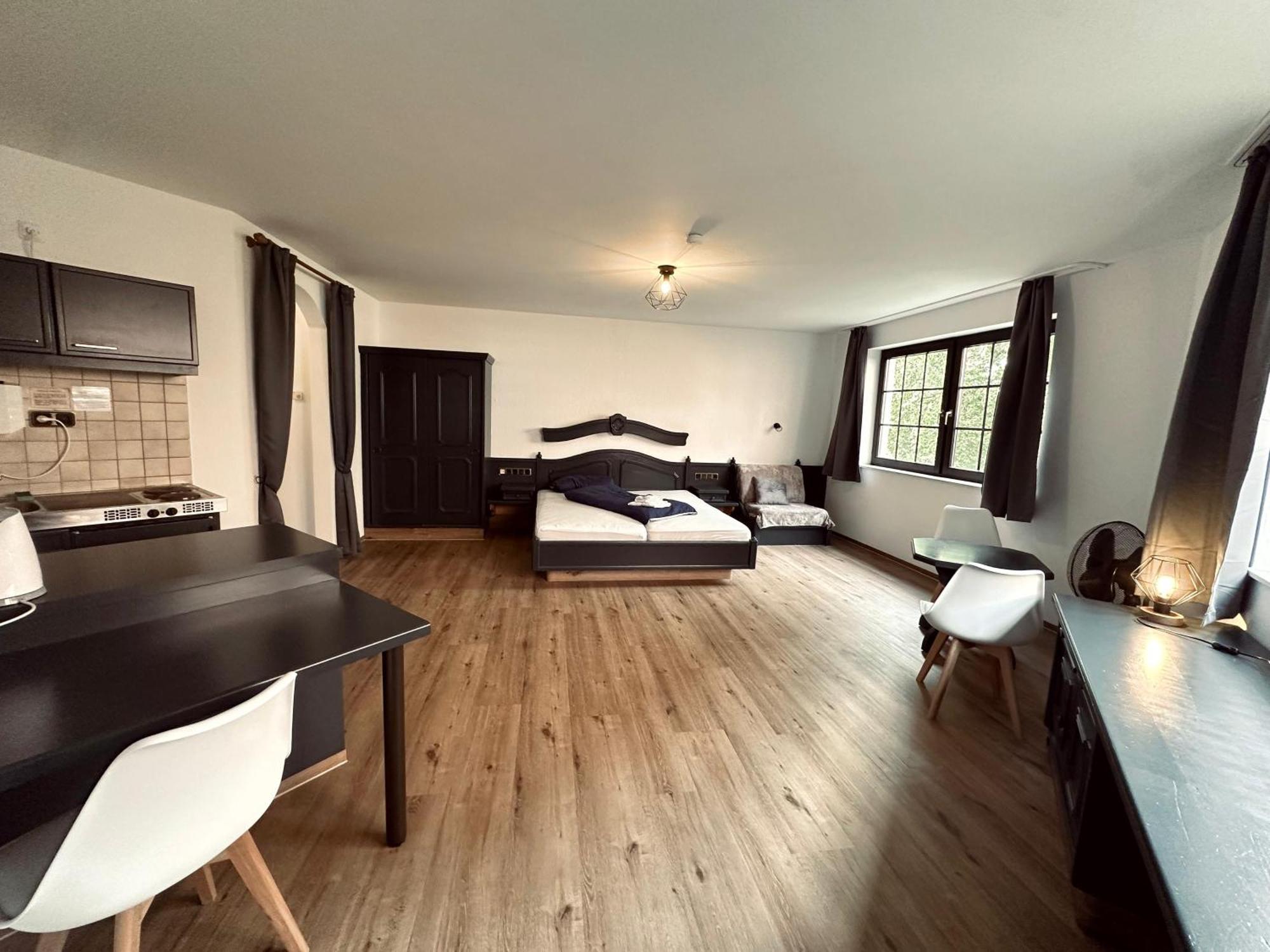 In & Out Boardinghaus Apartment Щолберг Екстериор снимка