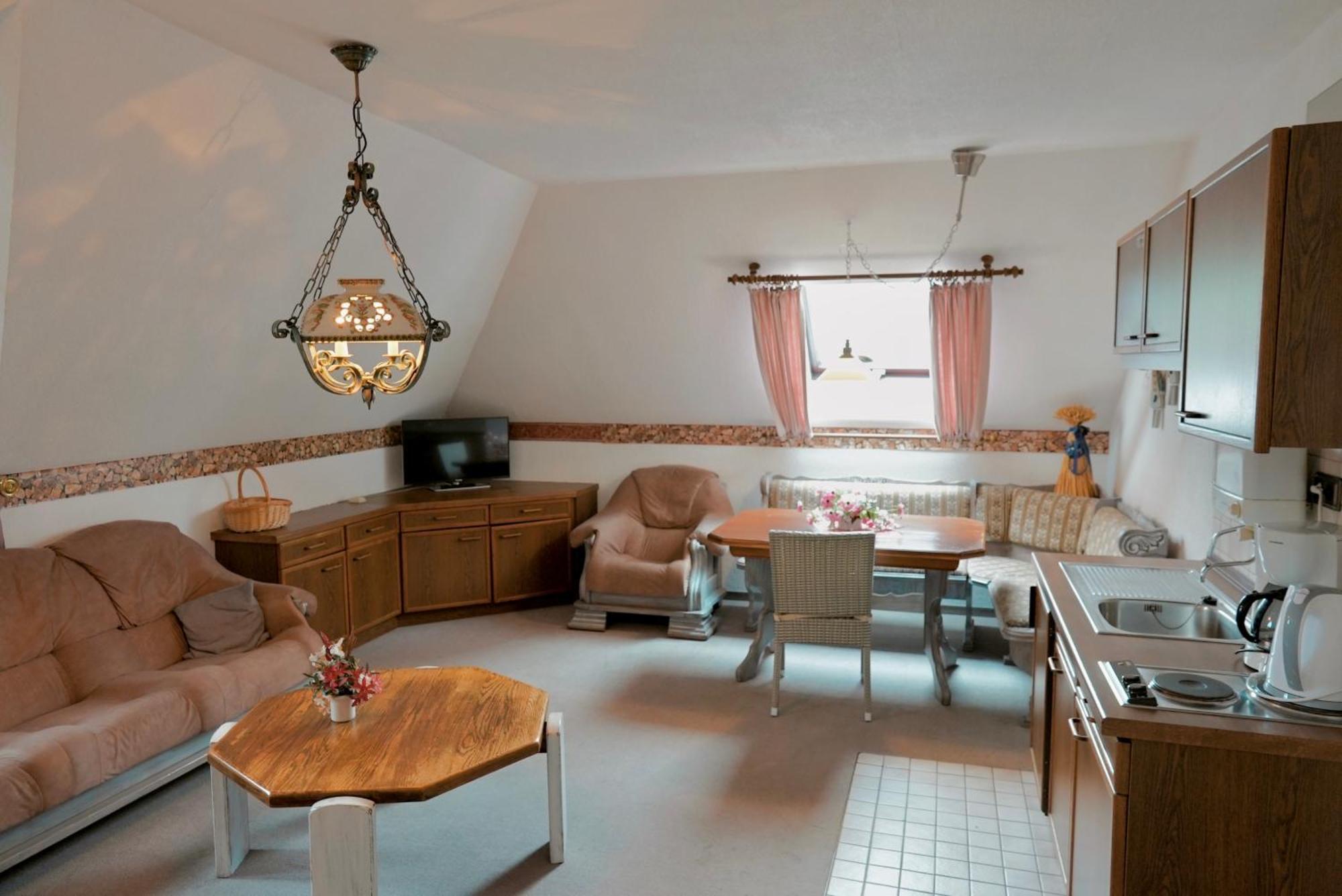 In & Out Boardinghaus Apartment Щолберг Стая снимка